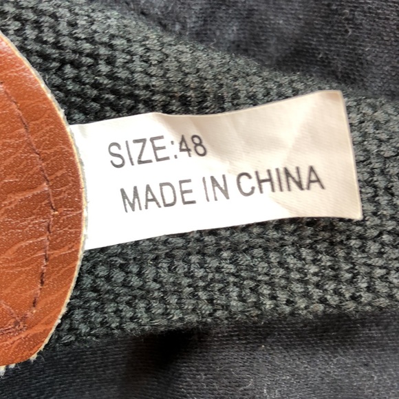 Levi's Black Cotton Cargo With Belt Shorts - Picture 7 of 16